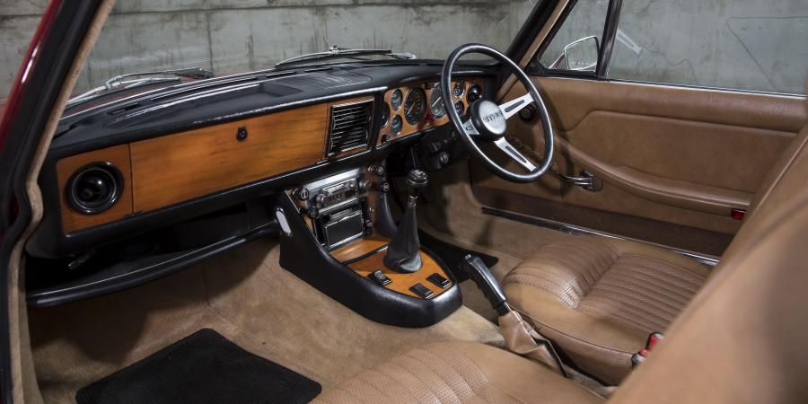 Интерьер Triumph Stag 1970 года  (фото 5 из 27)